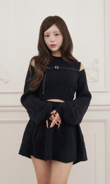 モデル：158cm（着用サイズ：FREE　着用カラー：BLK）
