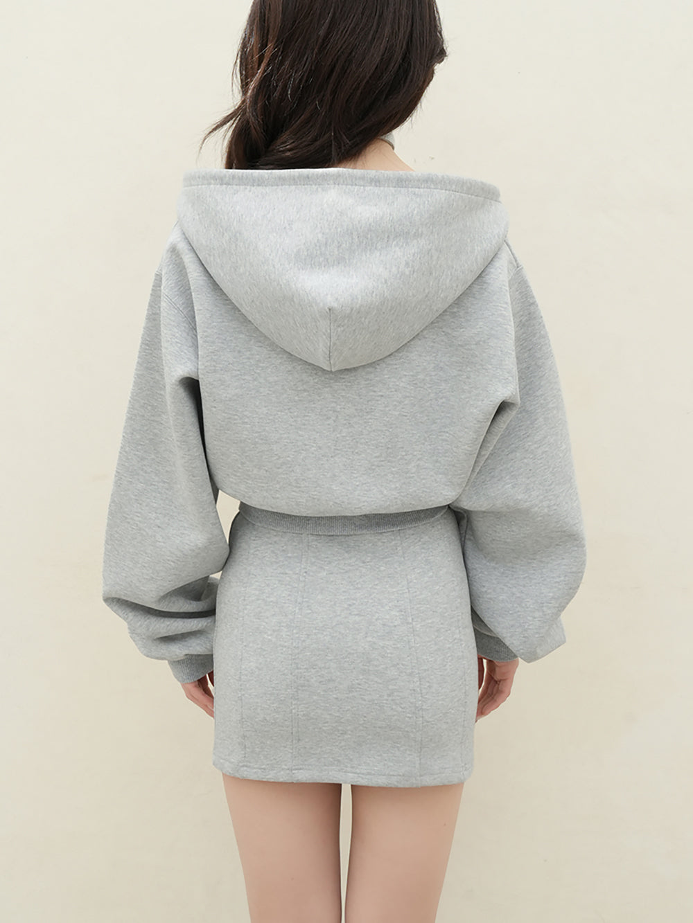 モデル：158cm（着用サイズ：FREE　着用カラー：GRY）