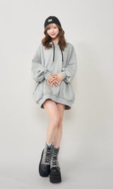 モデル：158cm（着用サイズ：FREE　着用カラー：GRY）