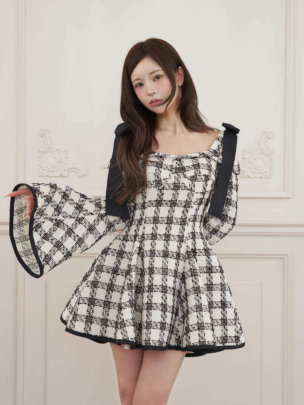 モデル：158cm（着用サイズ：FREE　着用カラー：WHT）