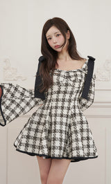 モデル：158cm（着用サイズ：FREE　着用カラー：WHT）