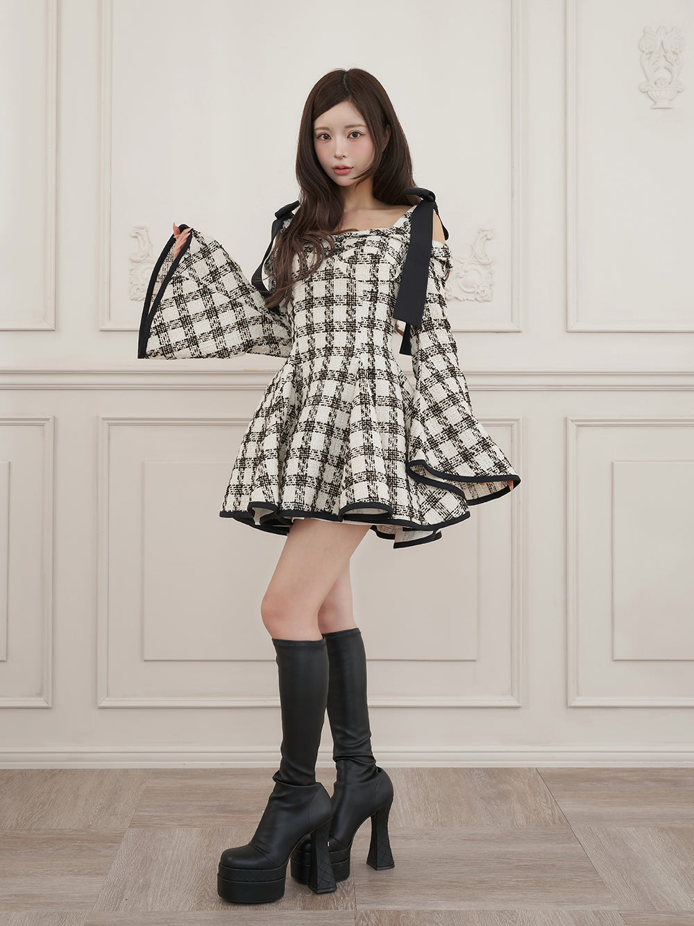 モデル：158cm（着用サイズ：FREE　着用カラー：WHT）