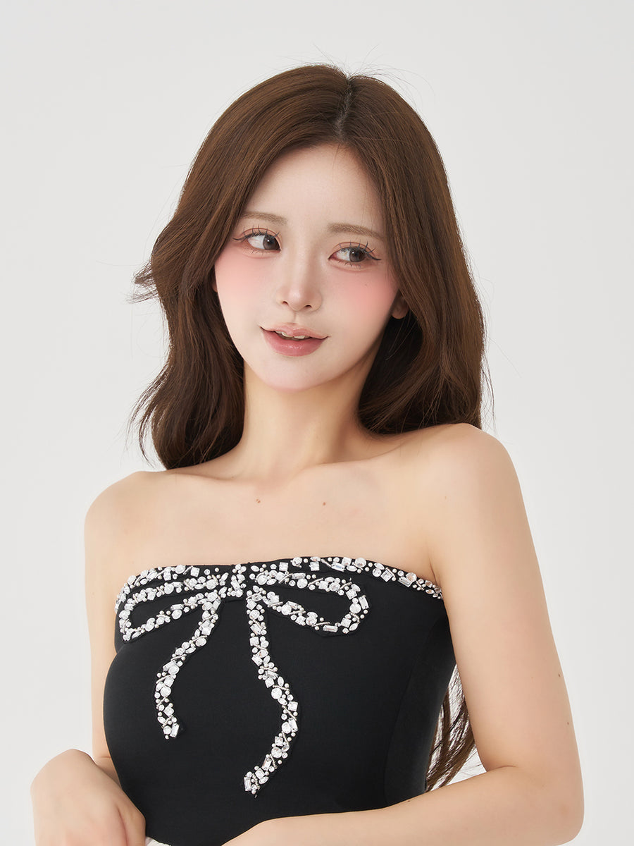 モデル：158cm（着用サイズ：FREE　着用カラー：BLK）