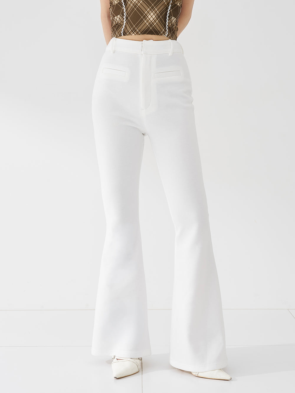 美シルエットカットフレアパンツ - wht