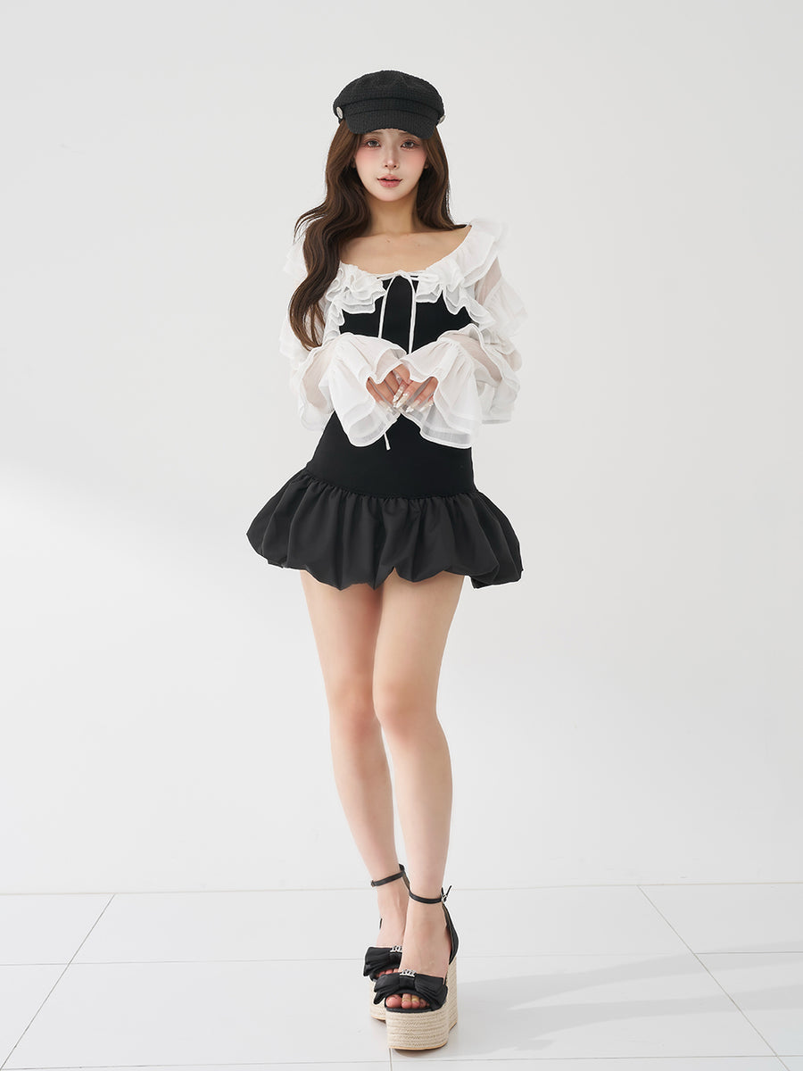モデル：158cm（着用サイズ：FREE　着用カラー：BLK）