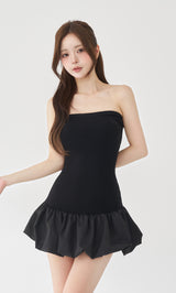 モデル：158cm（着用サイズ：FREE　着用カラー：BLK）