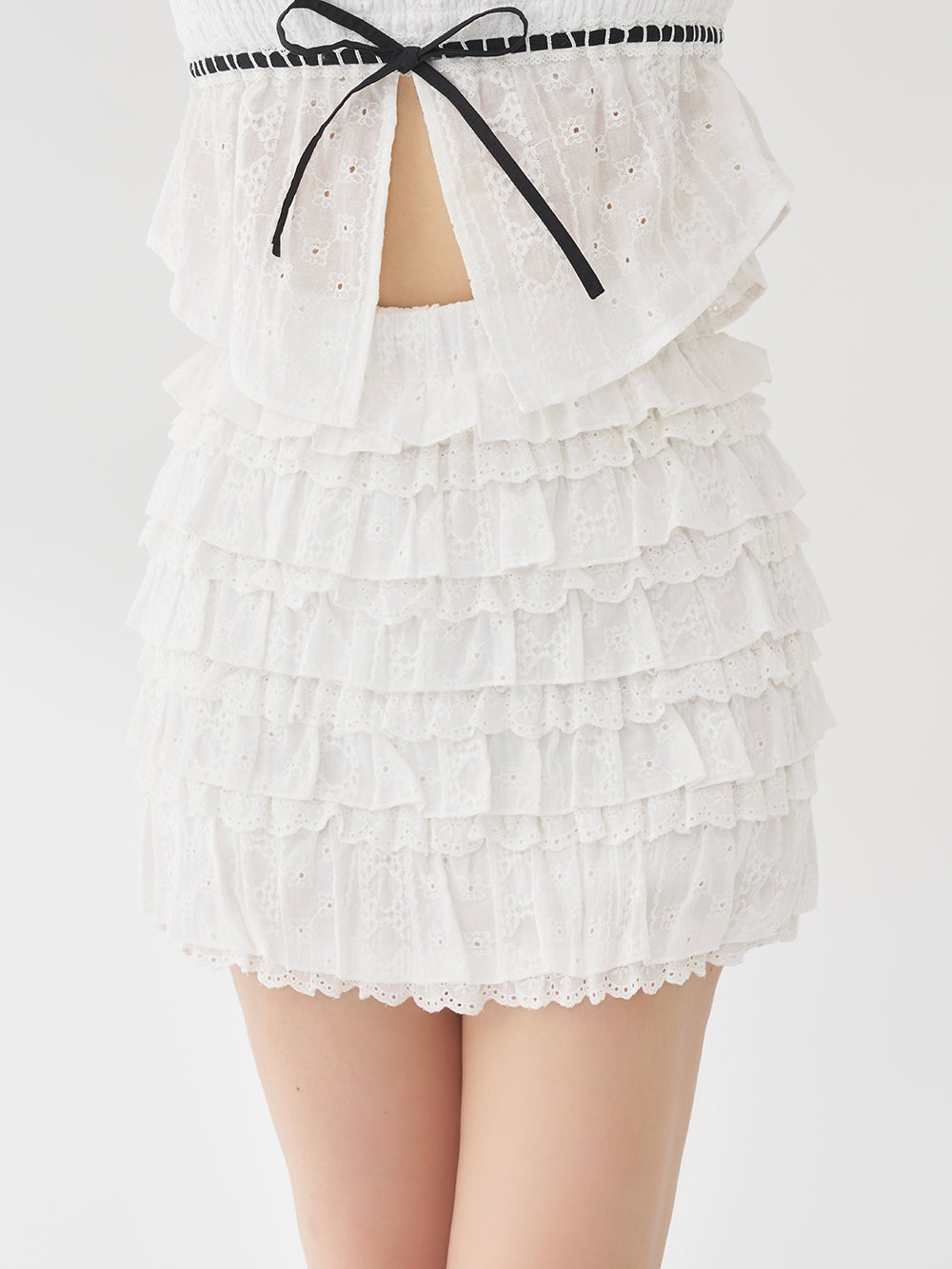 モデル：158cm（着用サイズ：FREE　着用カラー：WHT）