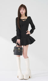 モデル：158cm（着用サイズ：FREE　着用カラー：BLK）