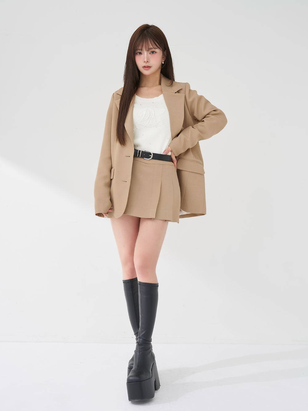 モデル：158cm（着用サイズ：S　着用カラー：BEG）