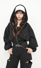 モデル：158cm（着用サイズ：FREE　着用カラー：BLK）