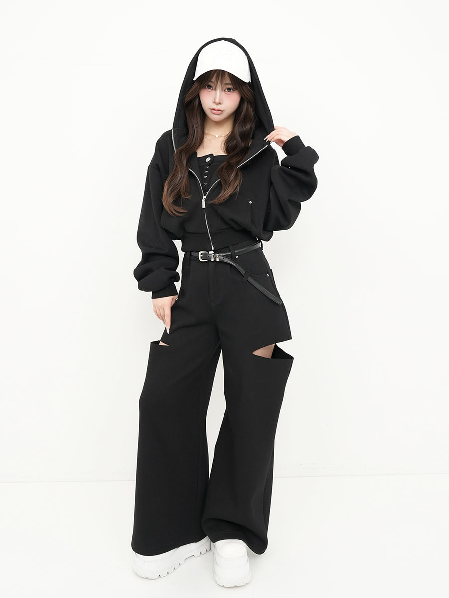 モデル：158cm（着用サイズ：FREE　着用カラー：BLK）