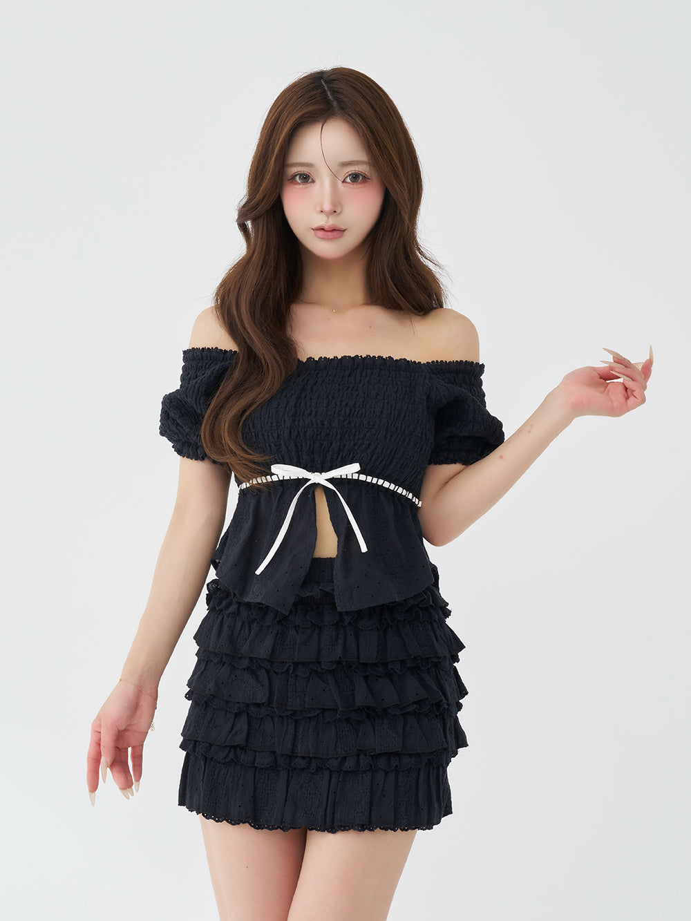 モデル：158cm（着用サイズ：FREE　着用カラー：BLK）