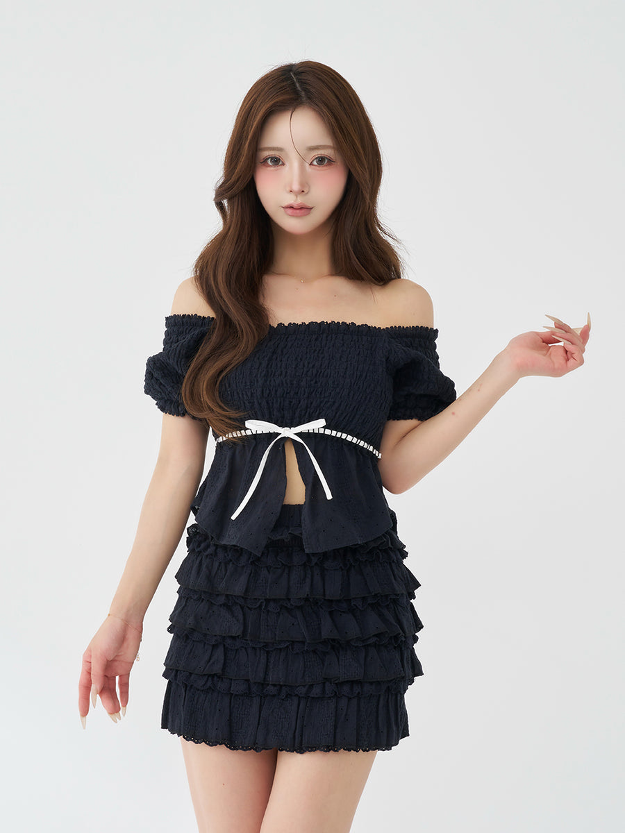 モデル：158cm（着用サイズ：FREE　着用カラー：BLK）