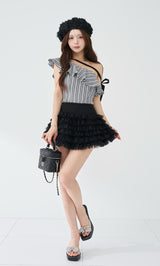 モデル：158cm（着用サイズ：FREE　着用カラー：BLK）
