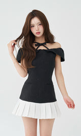 モデル：158cm（着用サイズ：FREE　着用カラー：BLK）