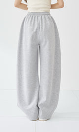 モデル：158cm（着用サイズ：FREE　着用カラー：GRY）