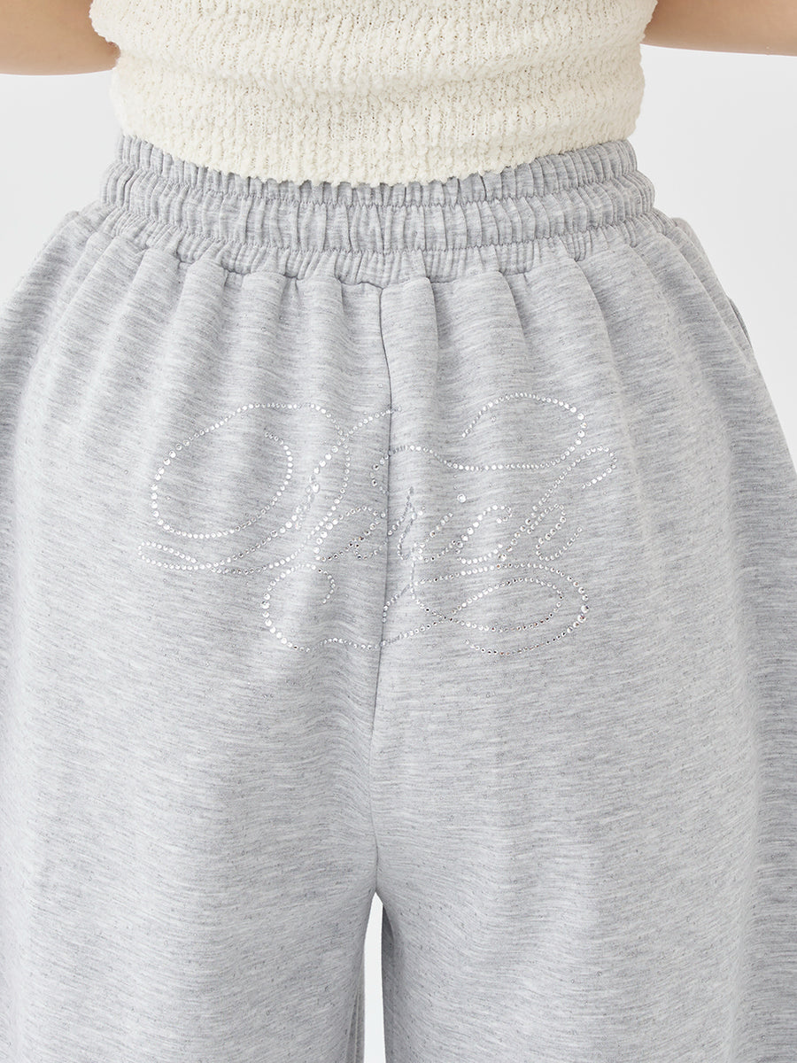 モデル：158cm（着用サイズ：FREE　着用カラー：GRY）