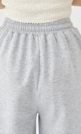 モデル：158cm（着用サイズ：FREE　着用カラー：GRY）