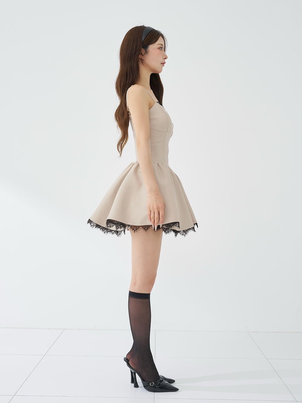 モデル：158cm（着用サイズ：FREE　着用カラー：BEG）