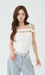 モデル：158cm（着用サイズ：FREE　着用カラー：WHT）