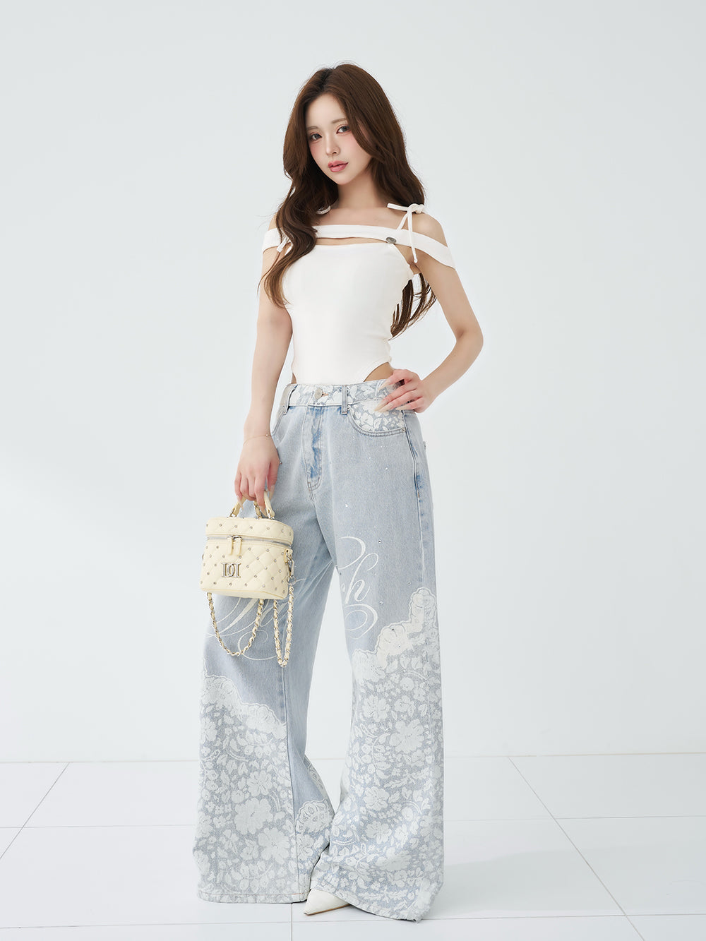 モデル：158cm（着用サイズ：FREE　着用カラー：WHT）