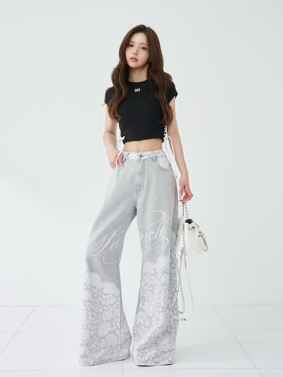 モデル：158cm（着用サイズ：FREE　着用カラー：BLK）