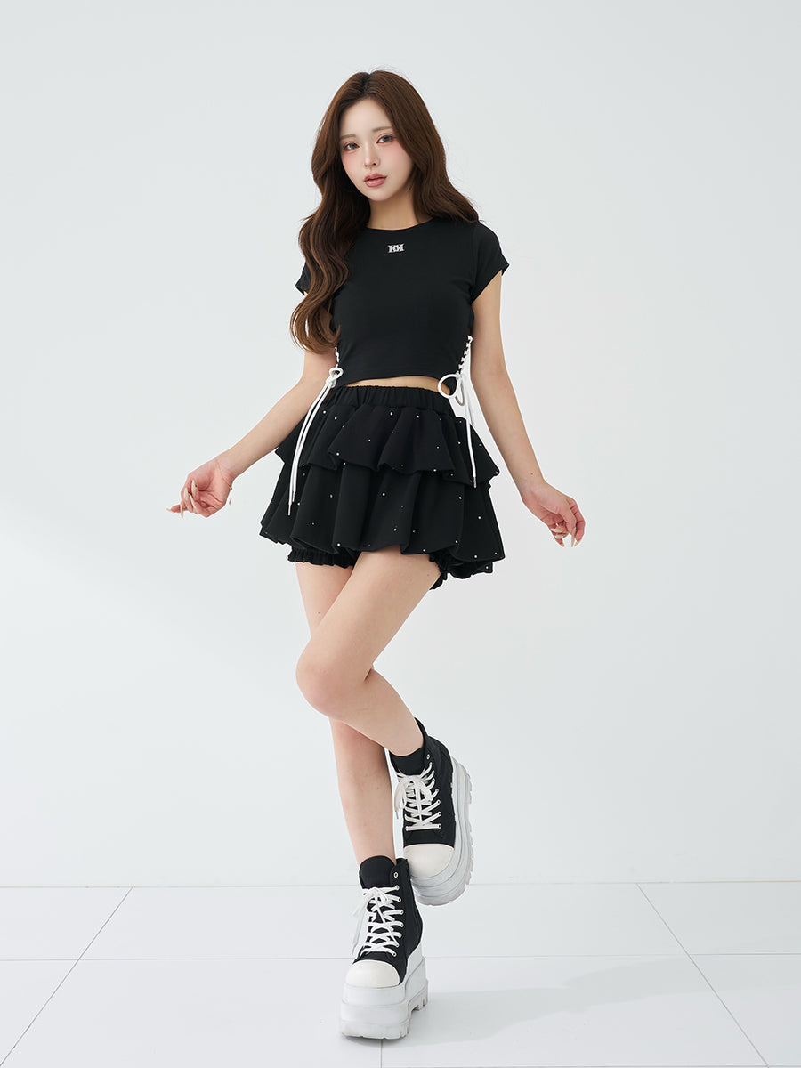 モデル：158cm（着用サイズ：FREE　着用カラー：BLK）