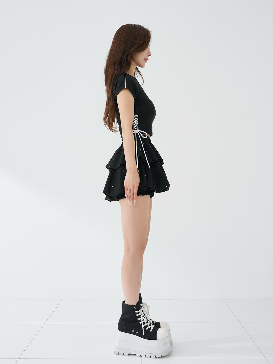 モデル：158cm（着用サイズ：FREE　着用カラー：BLK）