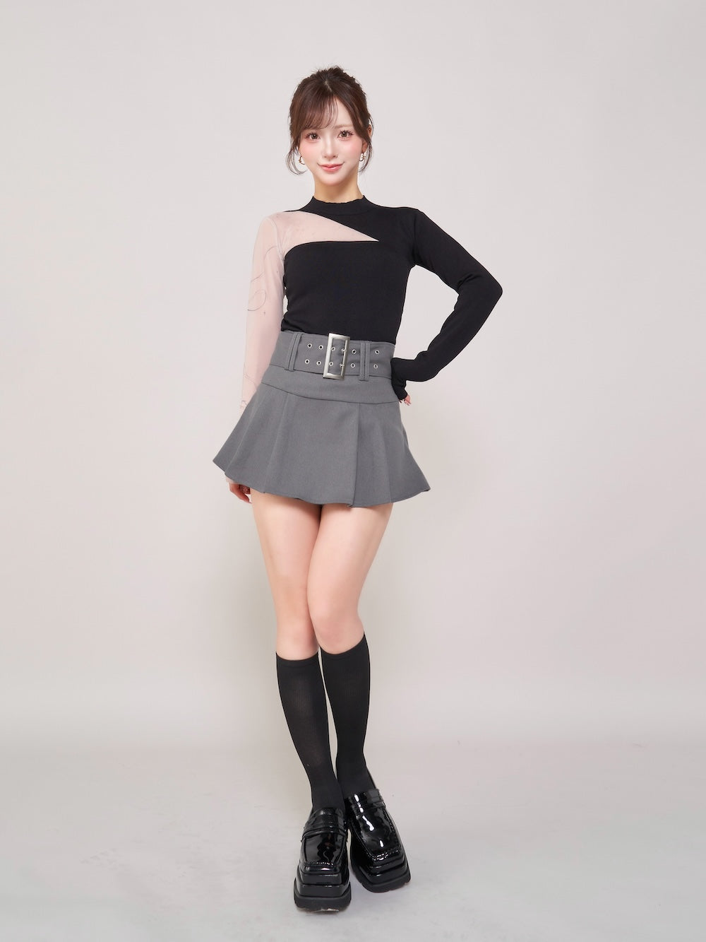 ハトメベルトプリーツミニスカート