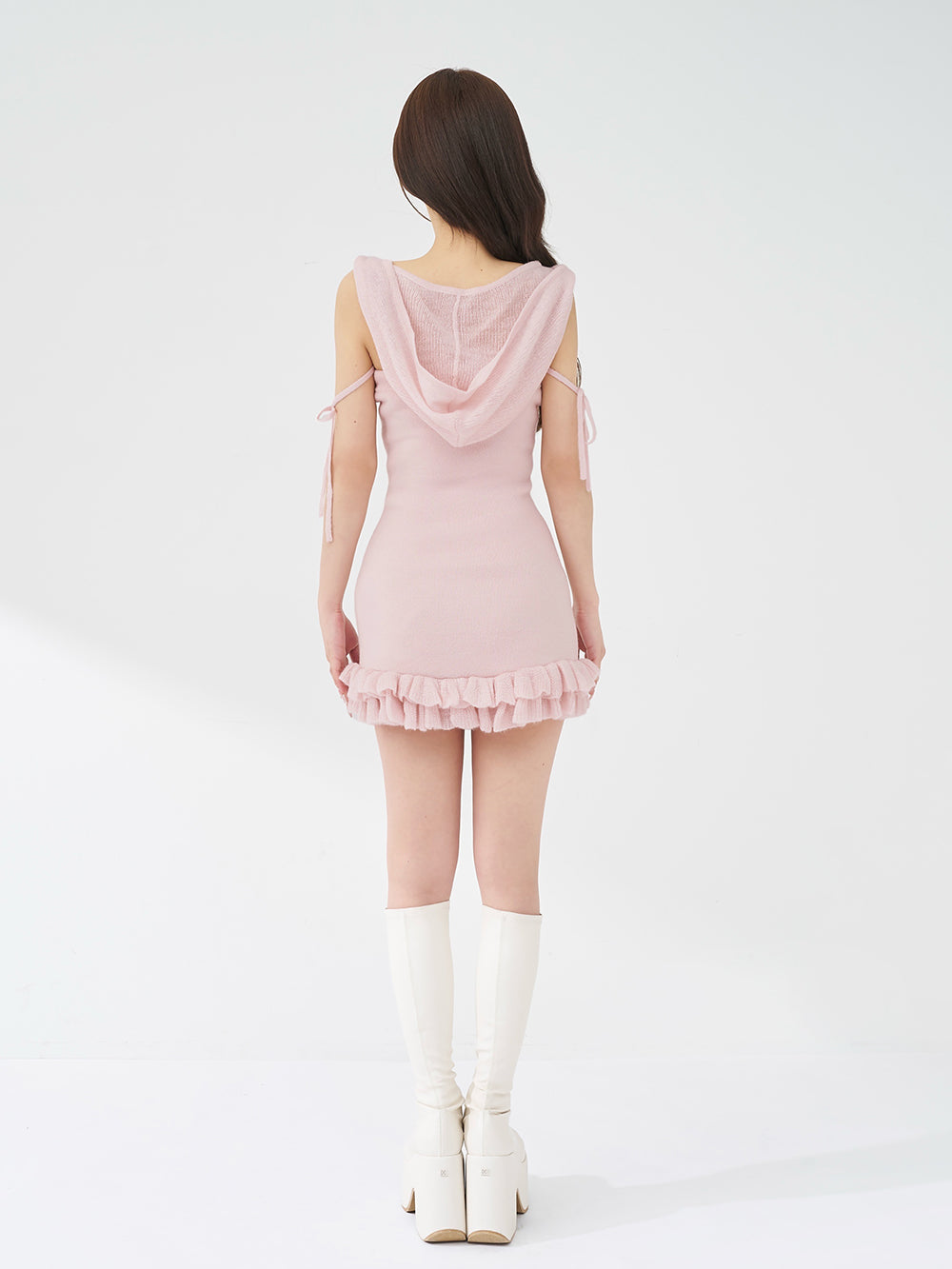 モデル：158cm（着用サイズ：FREE　着用カラー：PNK）