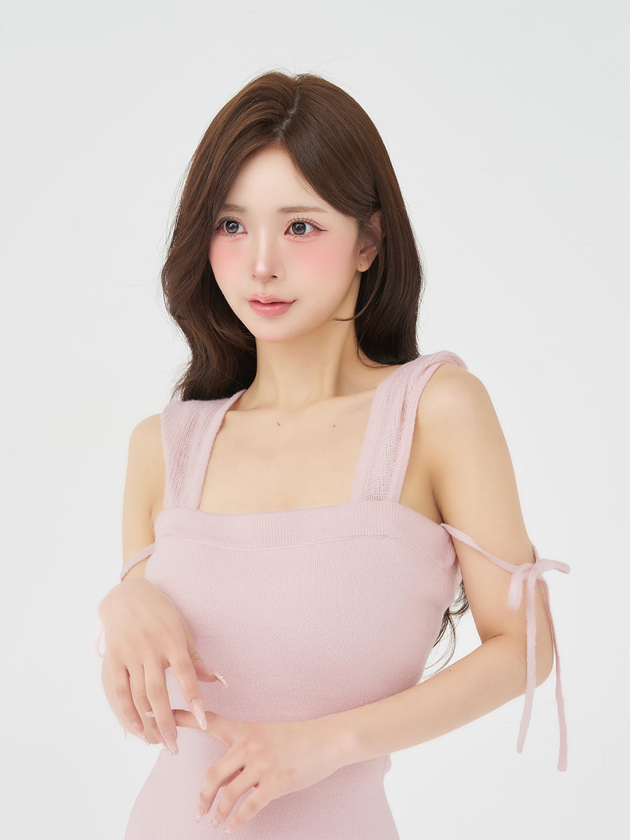 モデル：158cm（着用サイズ：FREE　着用カラー：PNK）