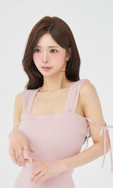 モデル：158cm（着用サイズ：FREE　着用カラー：PNK）