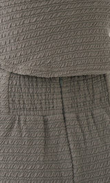 モデル：158cm（着用サイズ：FREE　着用カラー：GRY）