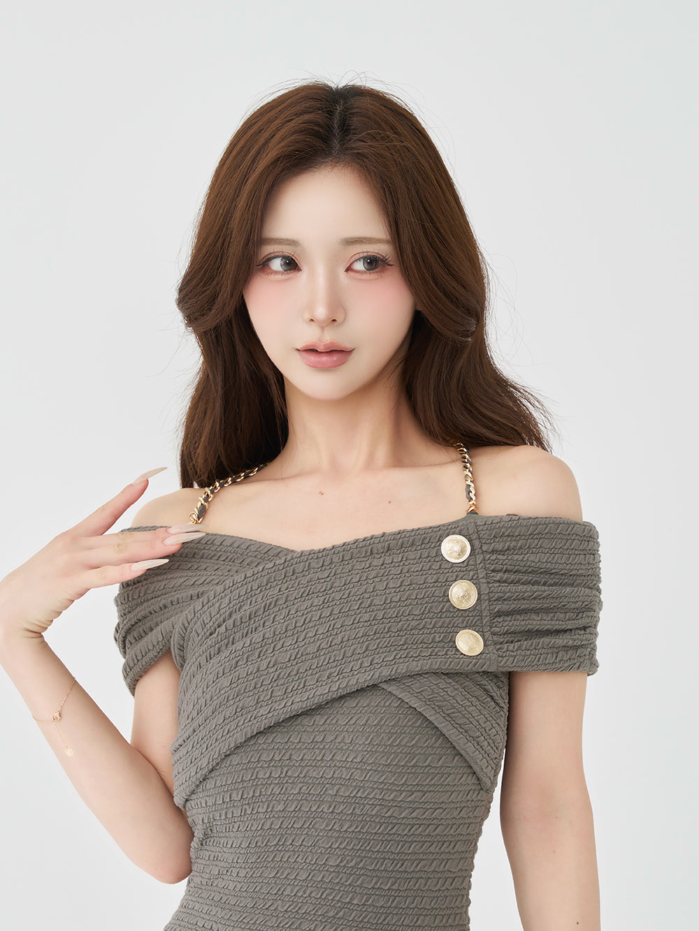 モデル：158cm（着用サイズ：FREE　着用カラー：GRY）