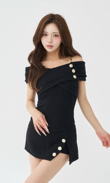 モデル：158cm（着用サイズ：FREE　着用カラー：BLK）