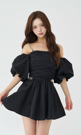 モデル：158cm（着用サイズ：FREE　着用カラー：BLK）