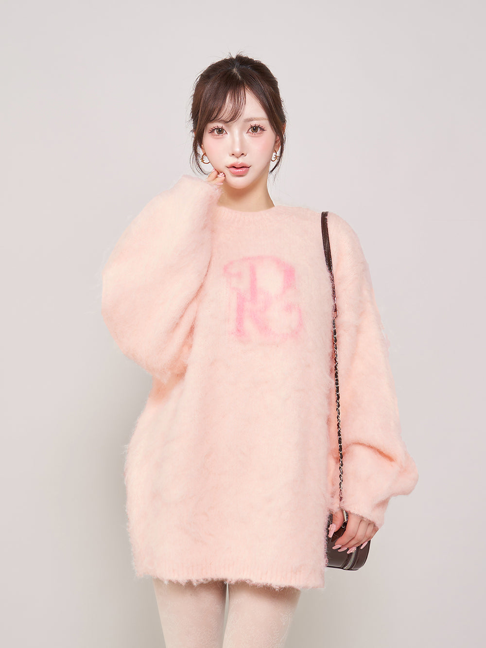 モデル：158cm（着用サイズ：FREE　着用カラー：PNK）