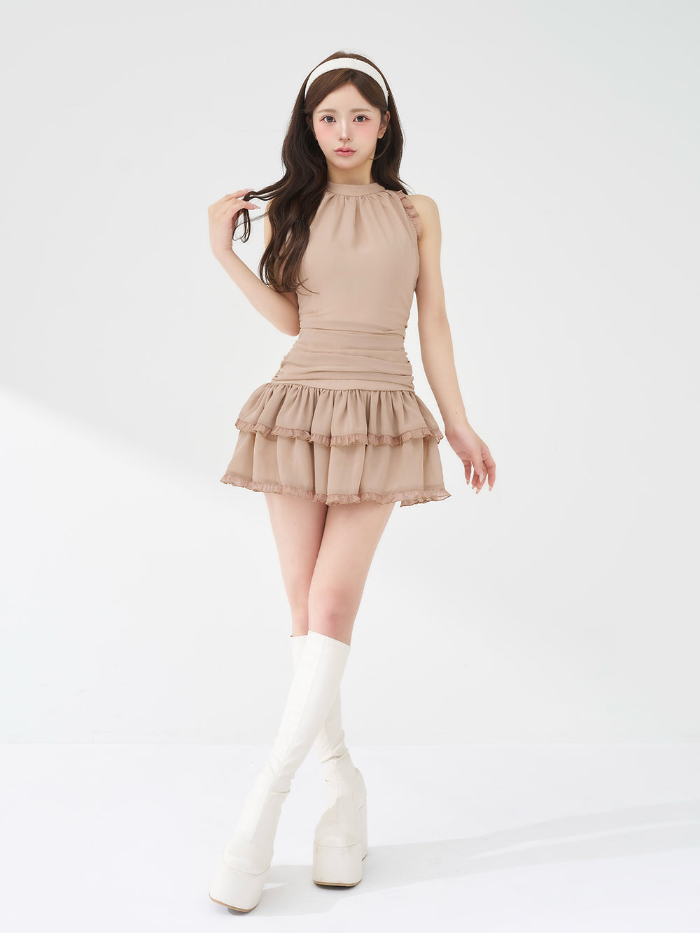 モデル：158cm（着用サイズ：FREE　着用カラー：BEG）