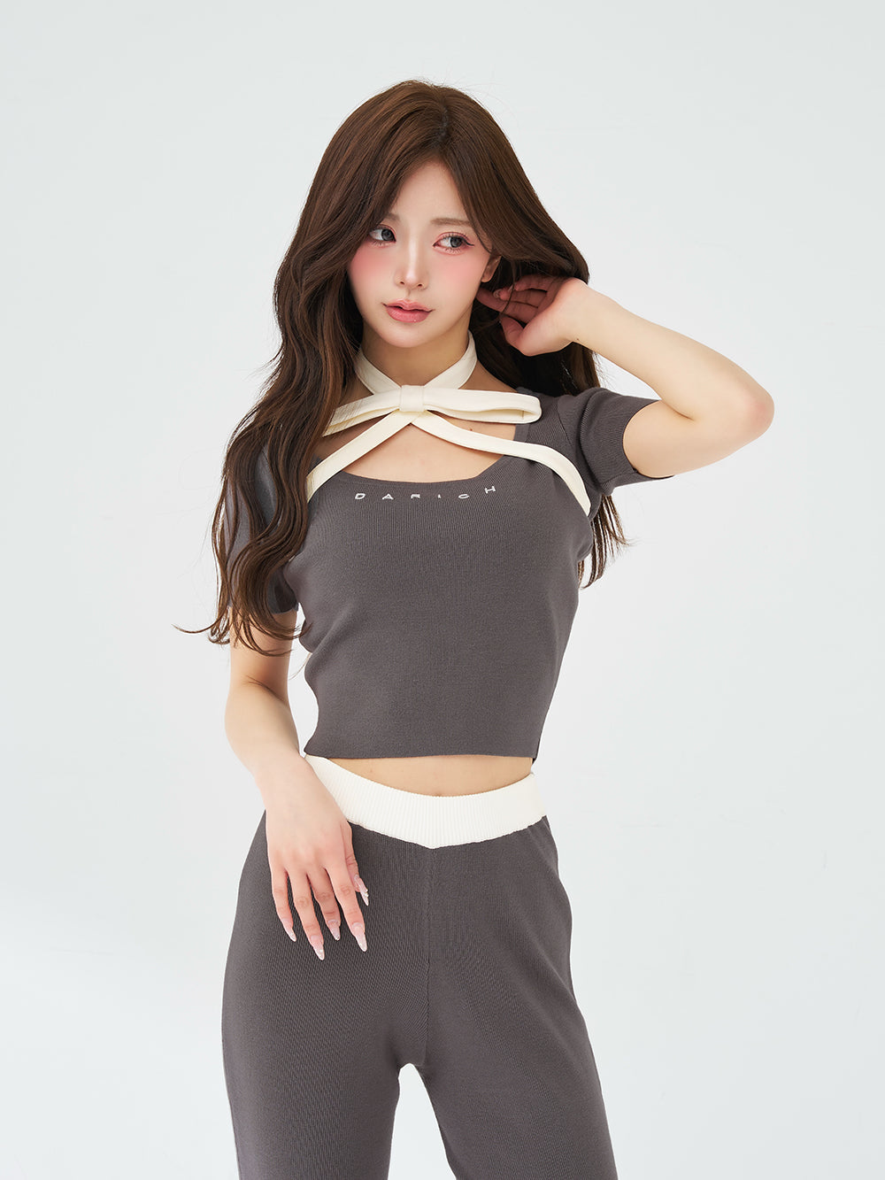 モデル：158cm（着用サイズ：FREE　着用カラー：GRY）