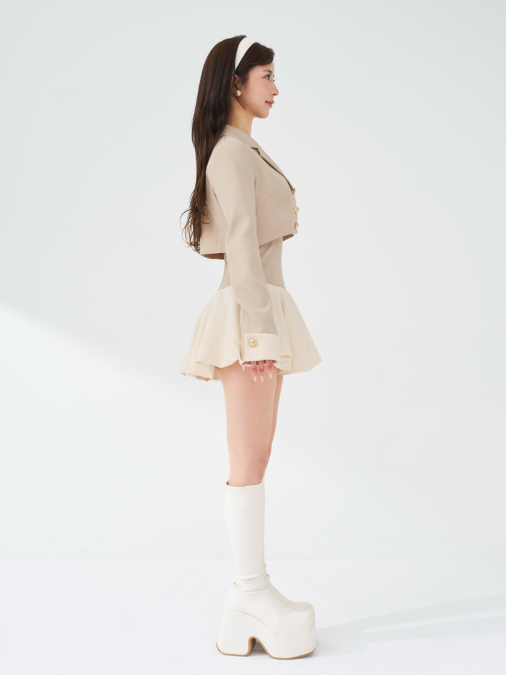 モデル：158cm（着用サイズ：FREE　着用カラー：BEG）