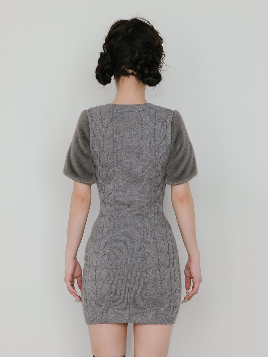 モデル：158cm（着用サイズ：FREE　着用カラー：GRY）