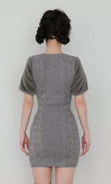 モデル：158cm（着用サイズ：FREE　着用カラー：GRY）