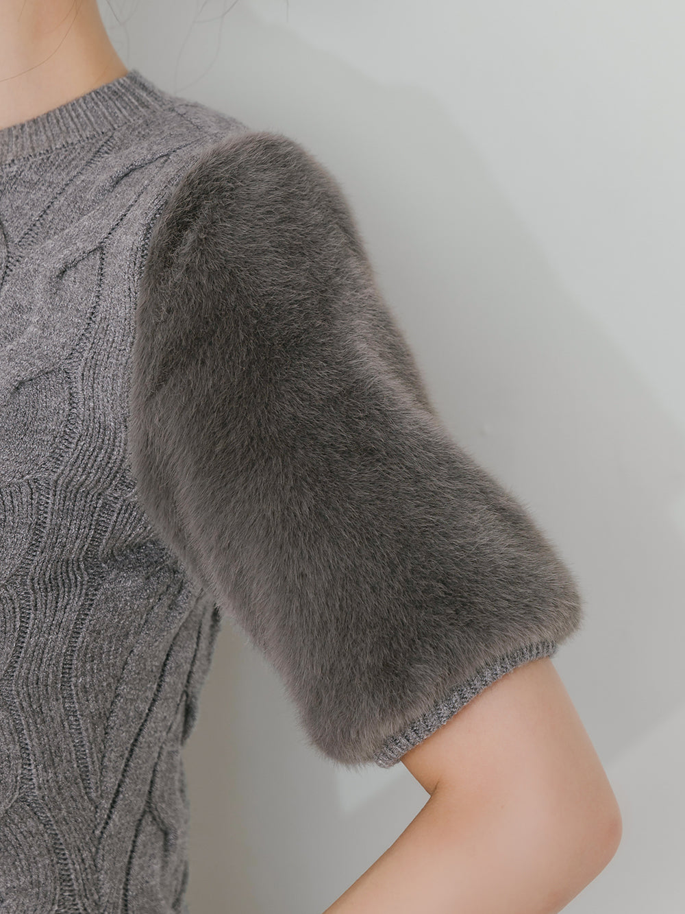 モデル：158cm（着用サイズ：FREE　着用カラー：GRY）