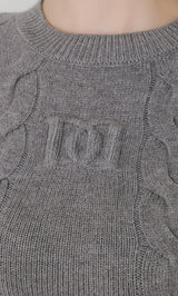 モデル：158cm（着用サイズ：FREE　着用カラー：GRY）