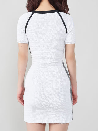 モデル：158cm（着用サイズ：FREE　着用カラー：WHT）