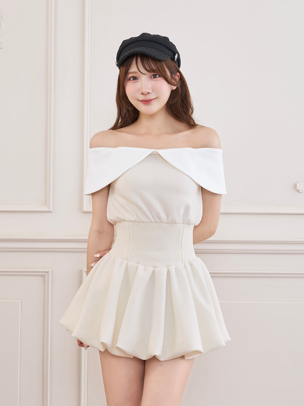 モデル：162cm（着用サイズ：FREE　着用カラー：WHT）