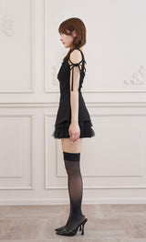 モデル：162cm（着用サイズ：FREE　着用カラー：BLK）