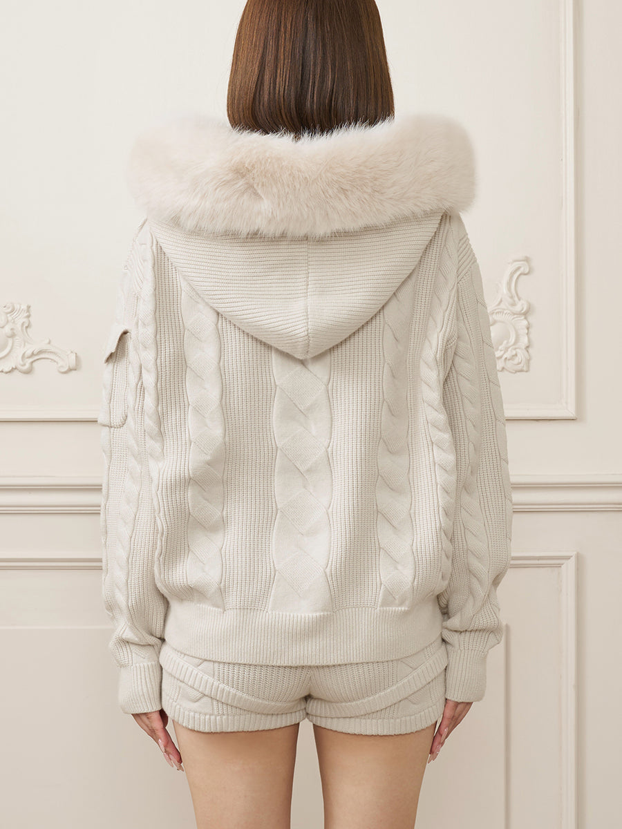 モデル：162cm（着用サイズ：FREE　着用カラー：L-GRY）