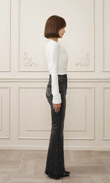 モデル：162cm（着用サイズ：FREE　着用カラー：WHT）