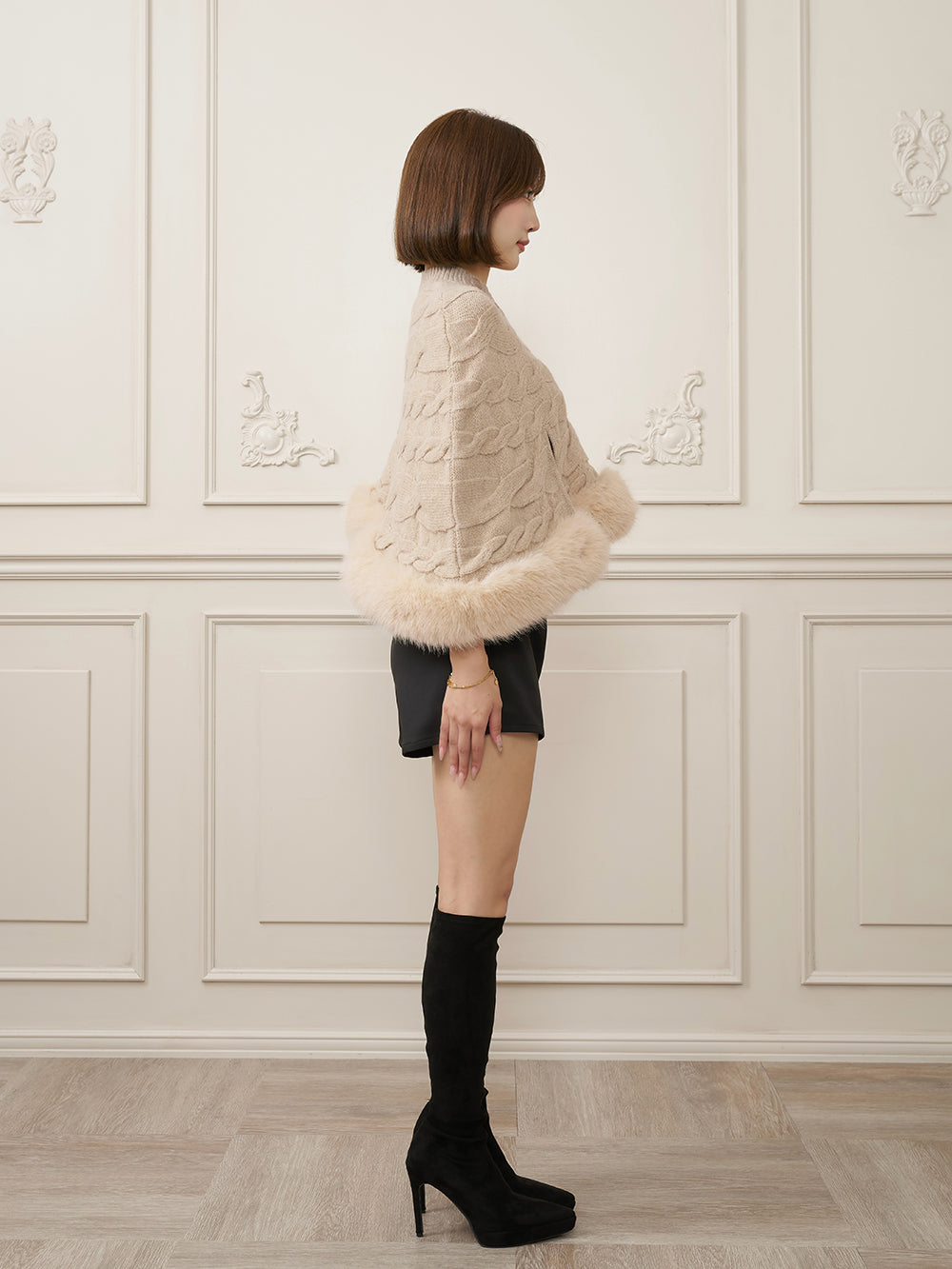 モデル：162cm（着用サイズ：FREE　着用カラー：BEG）